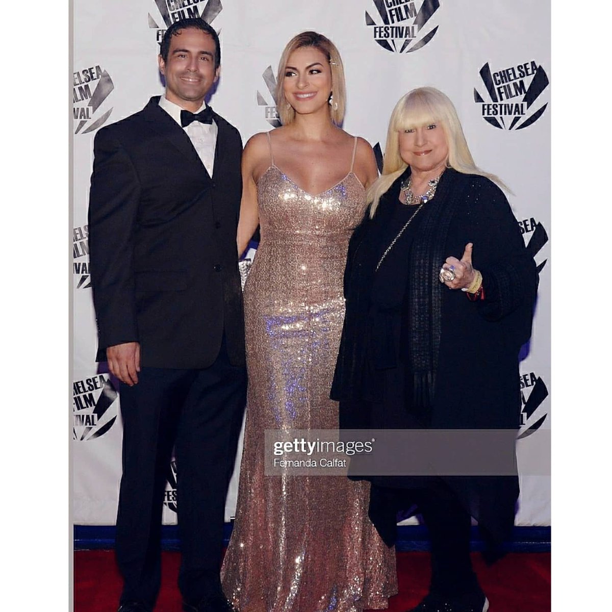 @chelseafilmfestival Opening Ceremony 🌟
With My 2 actors @johnny_sweetpea &amp;  @shellybromfieldbling 🎬
................
#actors #fashion #redcarpet #chelseafilmfestival2021 #filmmaker #director #actress #lululopez #luluactress