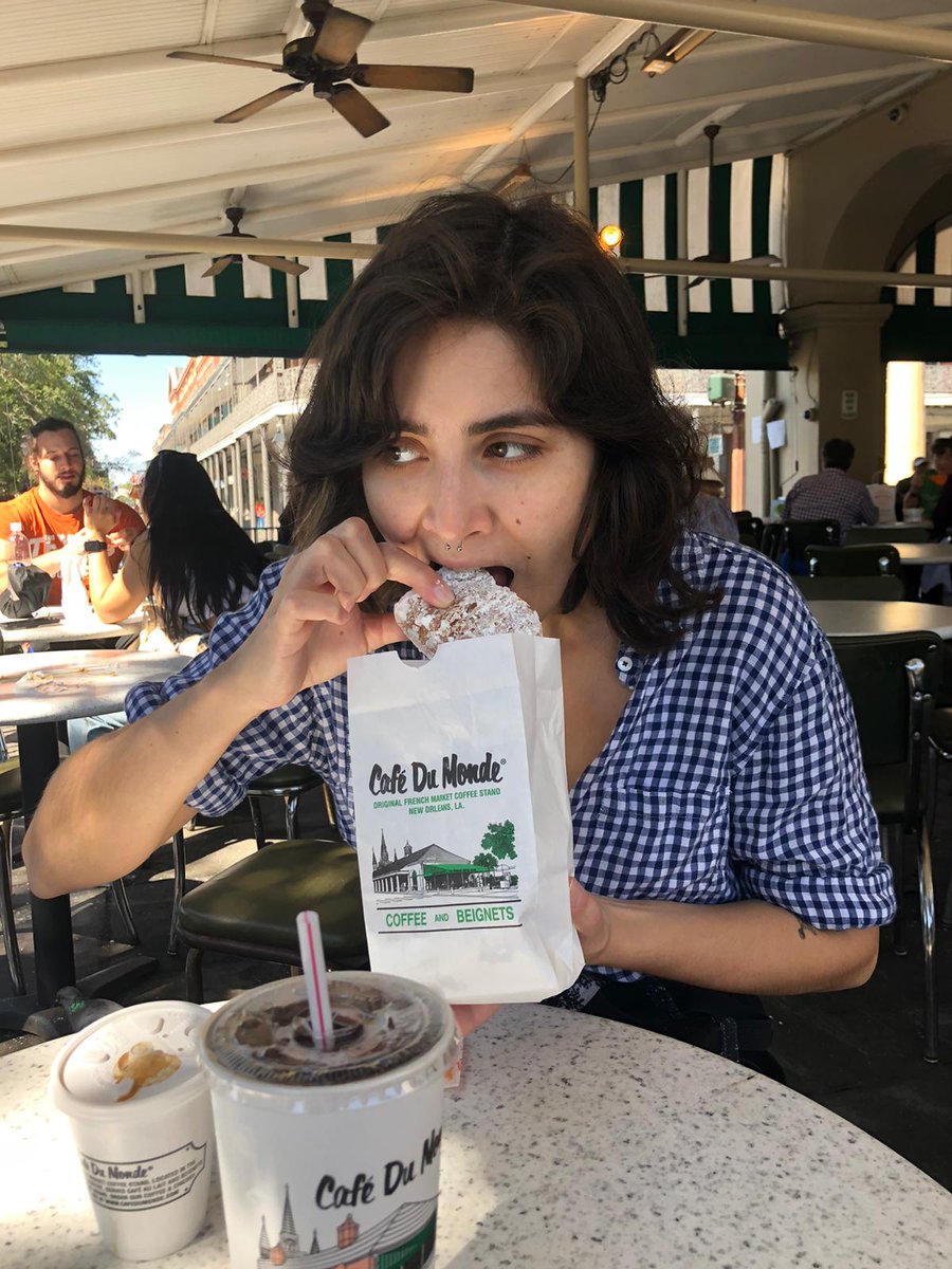 lizardbrain__'s tweet image. realizing beignets are just french gaby mini donas