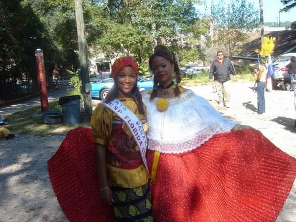 DeniseWX's tweet photo. Stumbled upon these photos today and it's perfect timing because this week is #HomecomingWeek at #FSU. #TBT 2006 homecoming parade, I was Miss Panama Central Florida that year. @FSUAlumni #FSUHC https://t.co/iJAA2Dck1B