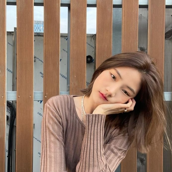debingiee's tweet photo. halo, hi hi❤️ https://t.co/DMTyBGp4Gs