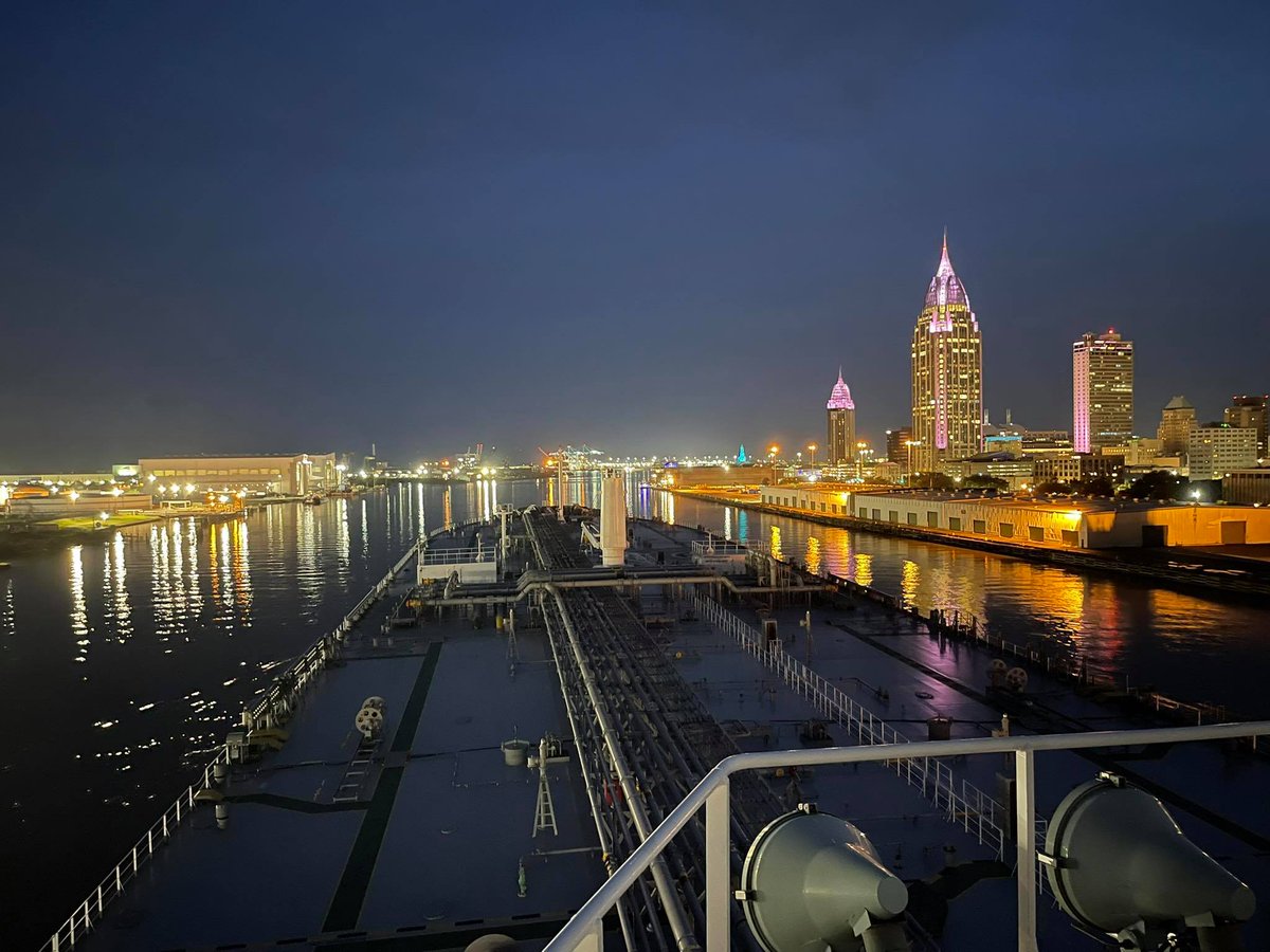 thenamaris's tweet photo. SEAFAITH, an Aframax tanker, passing colorful downtown Mobile, Alabama, US. #thenamaris #sealife #maritime #shipping https://t.co/eoLZUFKP9O