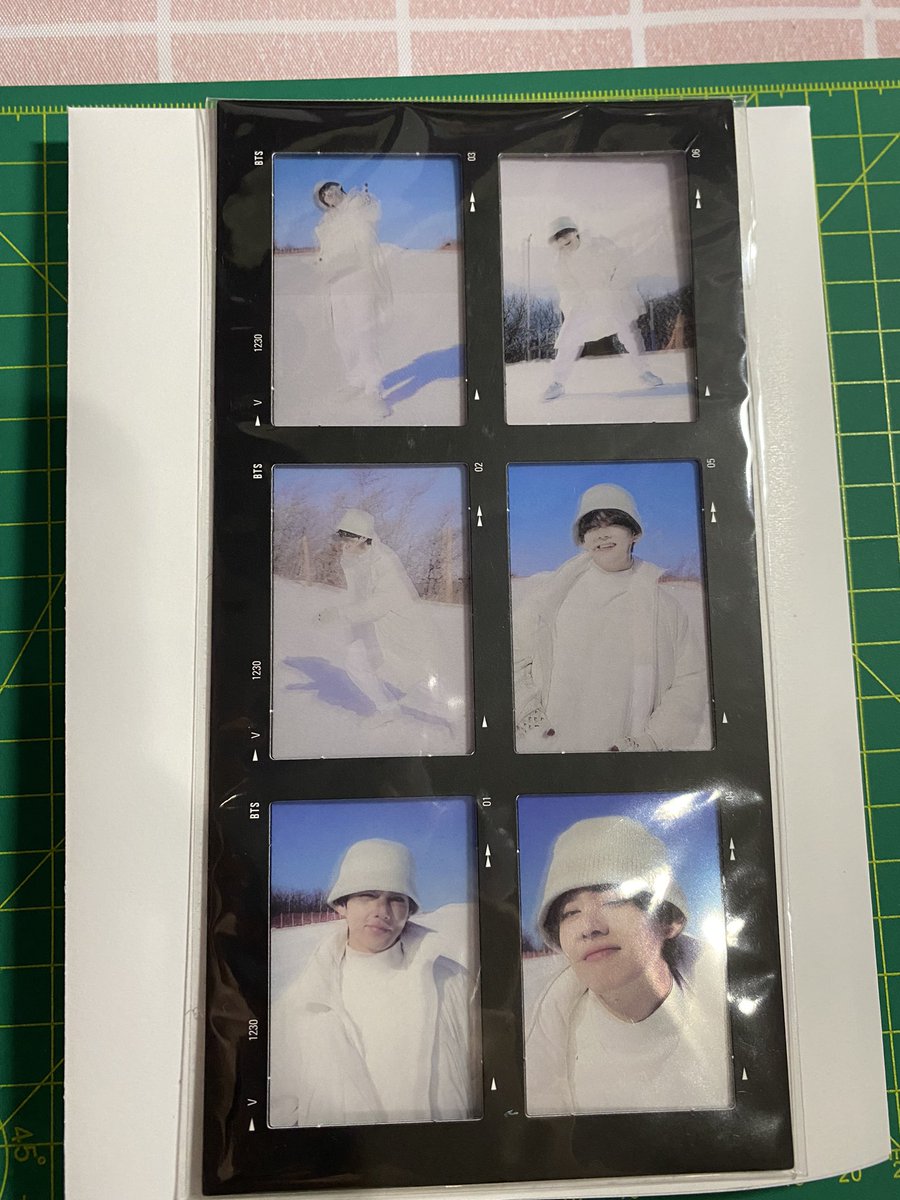 loveskthyg's tweet photo. WTS TAEHYUNG/V PHOTOSTRIP &amp; WINTER PACKAGE 6-CUT FILM

Taehyung Photostrip - RM55 include postage to wm
Taehyung Winter Package 6-cut film - RM60 include postage to wm

want to clear asap since i need to go back to my campus soon #pasarBTS https://t.co/eSE8boJulf
