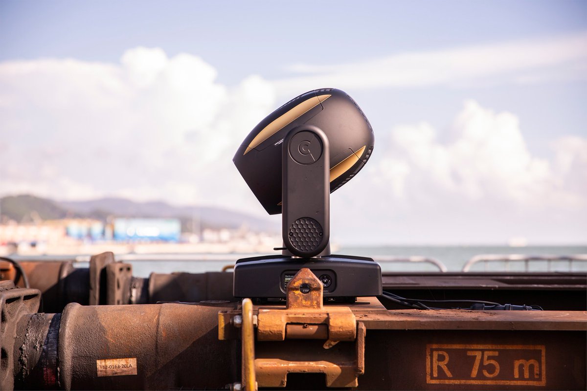 ClayPakyNews's tweet image. Italian rental company @amg_int recently helped LSCT to transform the Port of La Spezia into a huge arena and celebrate their 50 years of operations. #Xtylos and #SharpyPlus were put to good use on the many performances organised.
#Claypaky #IgniteYourShow