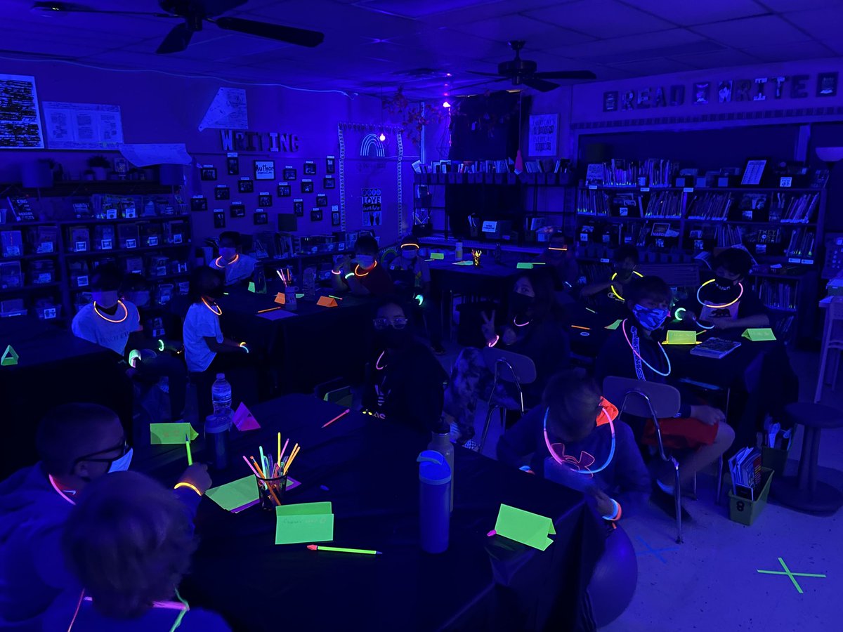 drsefrit's tweet photo. Did you know that today is National Rock Your School Day? No one does it better than Jefferson Intermediate! #scsdBEST #LearningTheFunWay @JeffersonSCSD https://t.co/zwfSBXiVF1