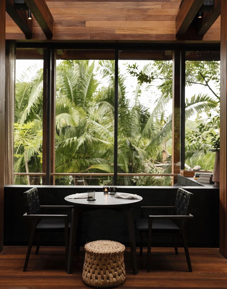 taraceagroup's tweet photo. Oasis, refuge, a place of calm.
At #CaraoRestaurant inside @oomandarina
#oomoments #rivieranayarit #mexico #TaraceaFurniture.
Via https://t.co/XAPrBxYYn1 https://t.co/xd6NWjYDWN