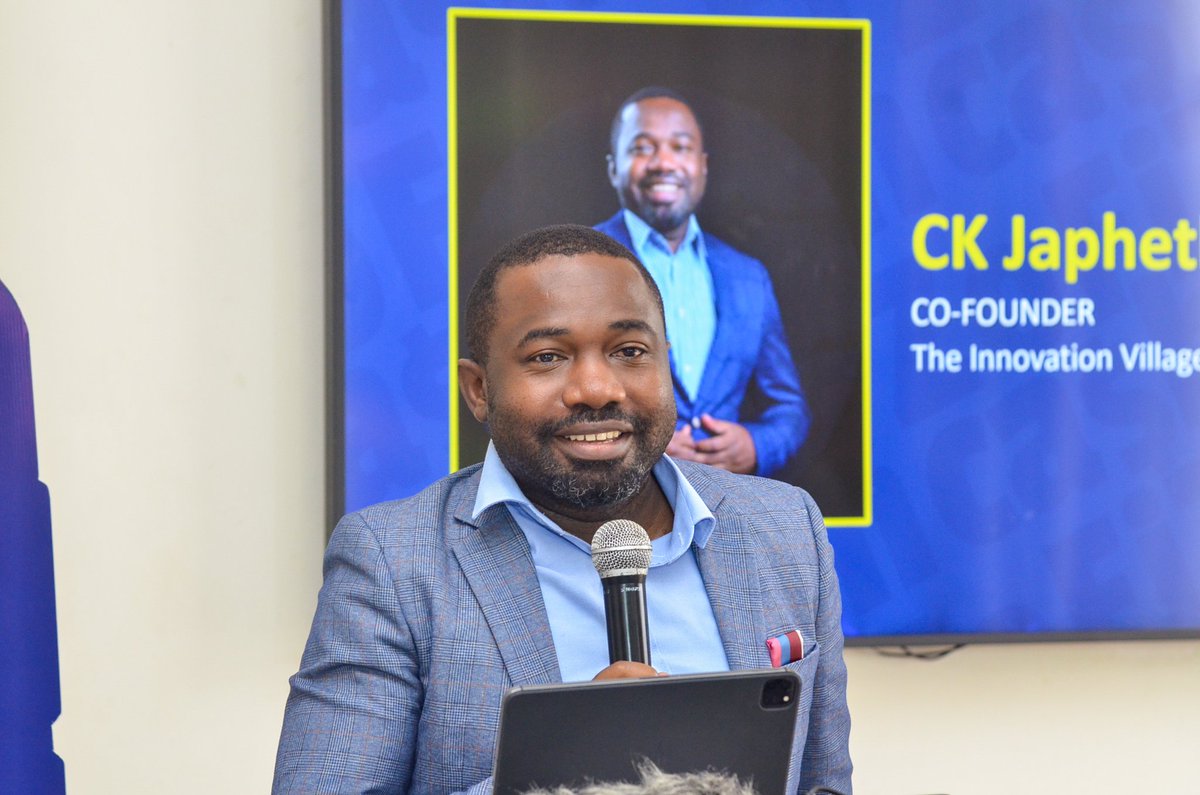 ZofiCash's tweet photo. Our commitment to #MakingEverydayApayday is total. That is why we are not just involved like the chicken in the making of an omelette but fully committed like a pig in the pork making process.
Thank you @CKJapheth for these words that keep ringing in our mind as we serve. https://t.co/ufWTSS66OD