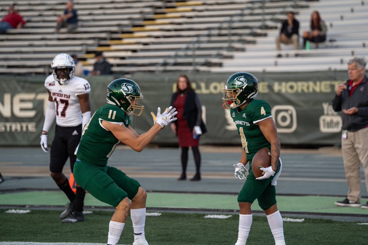 BigSkyFB's tweet photo. Woke up in the endzone 👀 

#ExperienceElevated https://t.co/dPZqrOYoFp