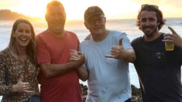 MixtUpMixy's tweet photo. While we wait to see what @ScottMorrisonMP takes to Glasgow next week, let’s not forget forget this…
#ScottyFromHawaii #Nationals #auspol #ScottMorrison #ScottyDoesNothing #VoteThemAllOut #LNPCrimeFamily #Bushfires2020 https://t.co/wlF9j9AC2j