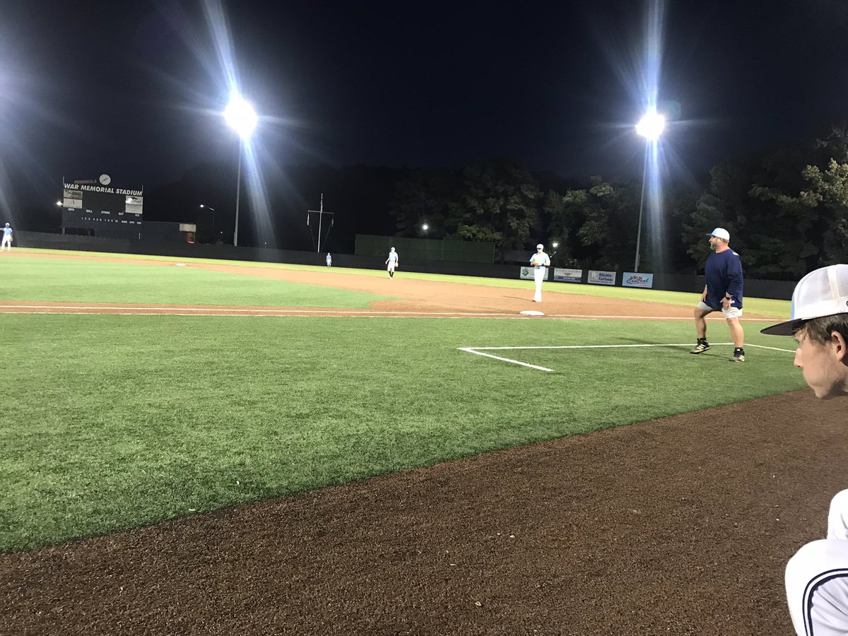 FrankGr10459303's tweet photo. Great under the lights… @BaseballOdh https://t.co/rqoSsgGcVI