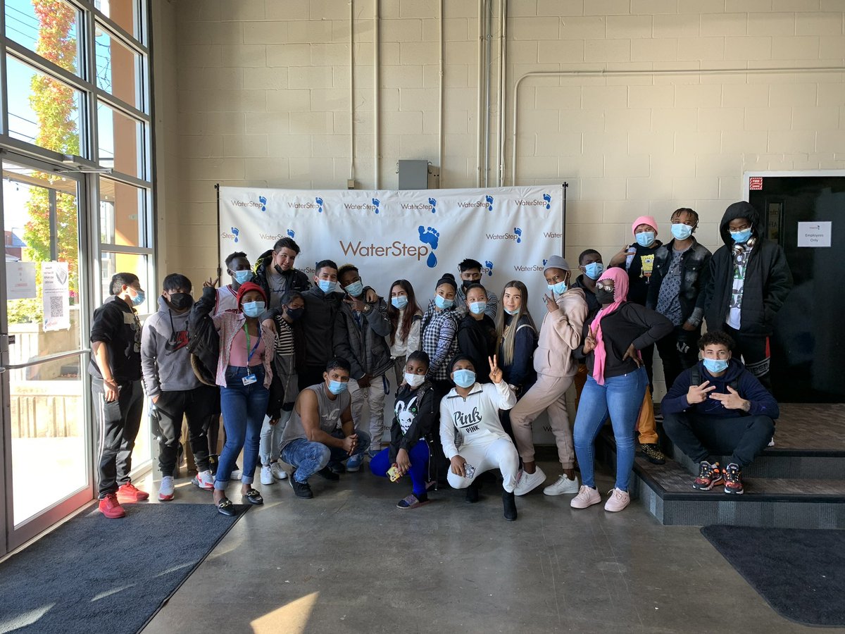 NewcomerAcademy's tweet photo. Our Accelerate to Graduate students launch a new Interdisciplinary unit at @WaterStep ! #PBL #StandardsBasedInstruction @louequity #A2G @bridgetvk https://t.co/yDRI2bOCl7