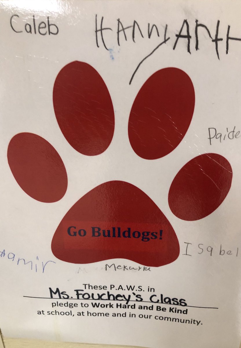 HowellMemorial's tweet photo. Our halls are filled with PAWS pledges to be kind and work hard. Thanks to @MurilloCounsels for this great lesson! #WorkHardBeKindGoBulldogs https://t.co/xRqLScwTYr
