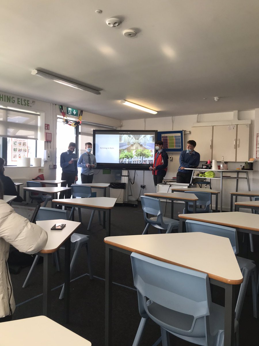DEUTSCHKCS's tweet photo. TY German @KinsaleComSch presenting their @languages_ie web quests today 🇩🇪 https://t.co/DNMy3Z0ANv