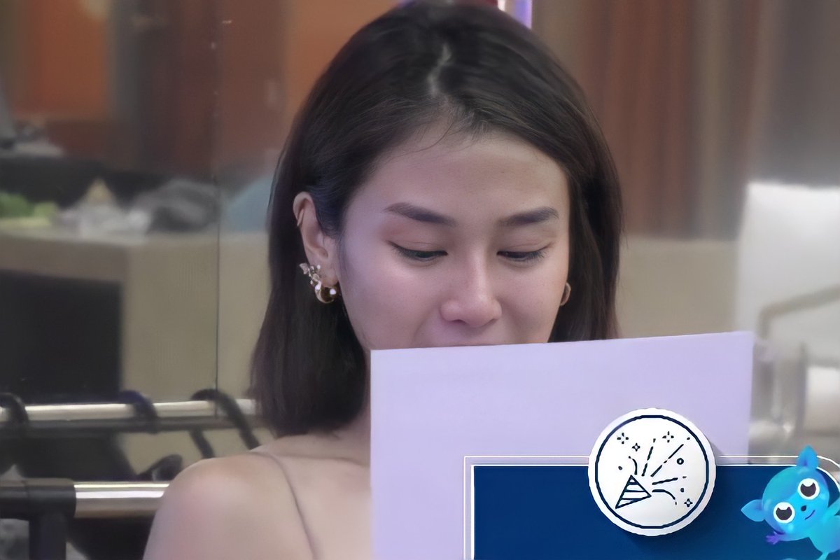 eimyhel's tweet photo. ANO KAYA ANG TANGGAP NI CHIE GALING SA OUTSIDE NA NAGING DAHILAN NG KAYANG PAGIGING EMOSYONAL? ๐ฅบโค๏ธ
@ChieFilomeno @PBBabscbn
#feisCHIE #CHIE #PBBS10SupportKita https://t.co/pxldGxMp4J