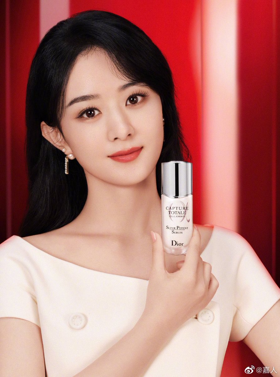 zhaoliyings's tweet photo. #ZhaoLiying for Dior

#赵丽颖 https://t.co/SCOlzJcQFY
