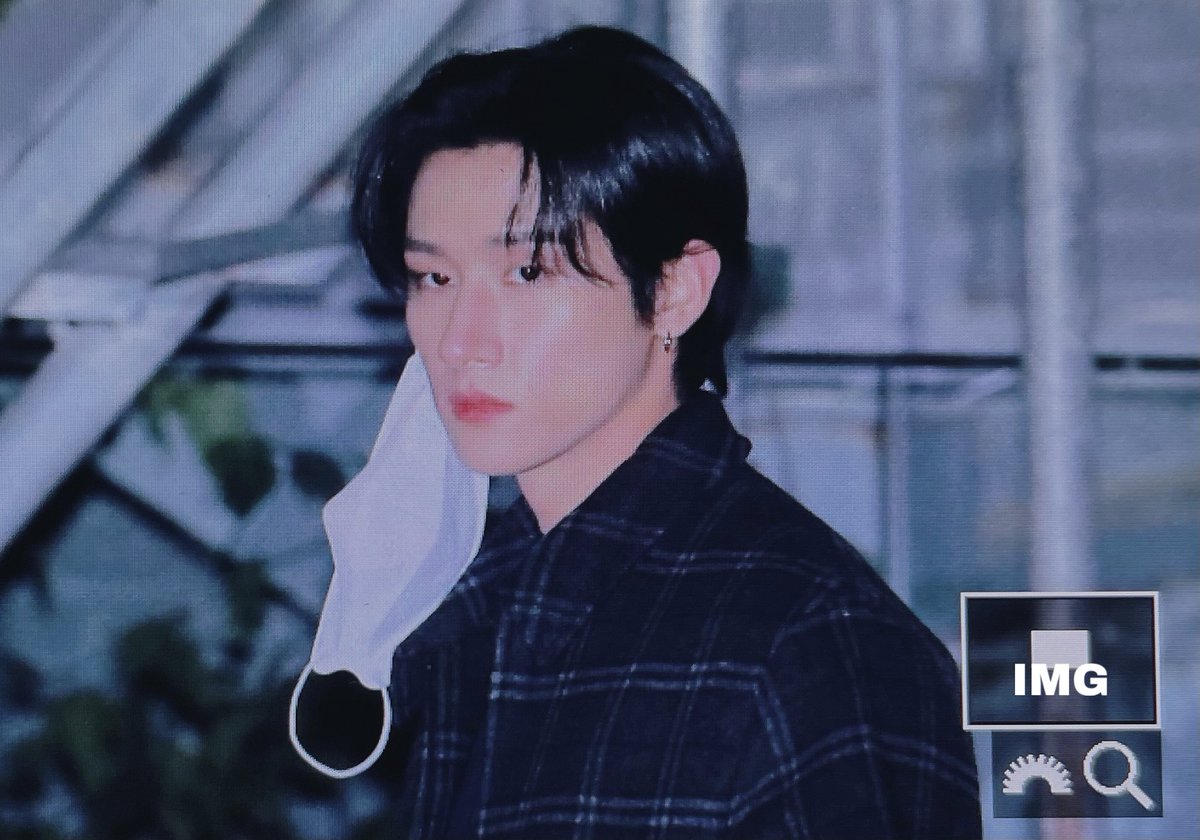 imgodim's tweet photo. 211021 심야아이돌 퇴근 #창균 #아이엠 #IM

취뽀 갈겨 . .❤️‍🔥 https://t.co/lsnj409PSf