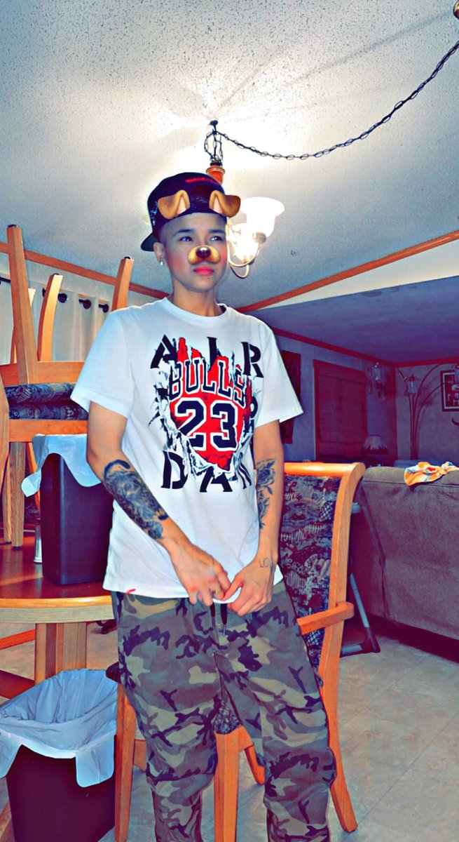 Diamond64177255's tweet image. #teamlesbian #teamstud #teamfem #teamgirlongirl F4f? I’ll follow back I promiseeee🤪