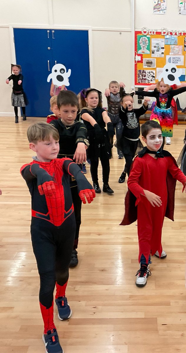 WhetstoneYear3's tweet photo. In Year 3, we had a wonderful day today dressed in our Halloween outfits and taking part in a Halloween dance! https://t.co/7NdnWp60Qf