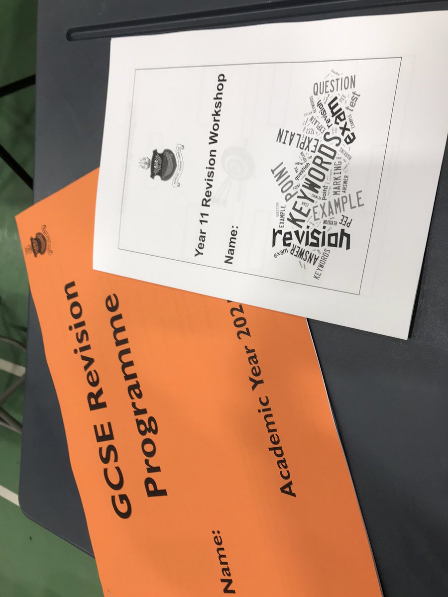 suemoreton1's tweet photo. Y11 revision skills session @DHSBoys underway with @ShaunManleyPE and Mr Martin #gcsesupport @RachelMccullar @Danjjroberts https://t.co/8x59RWyyoE