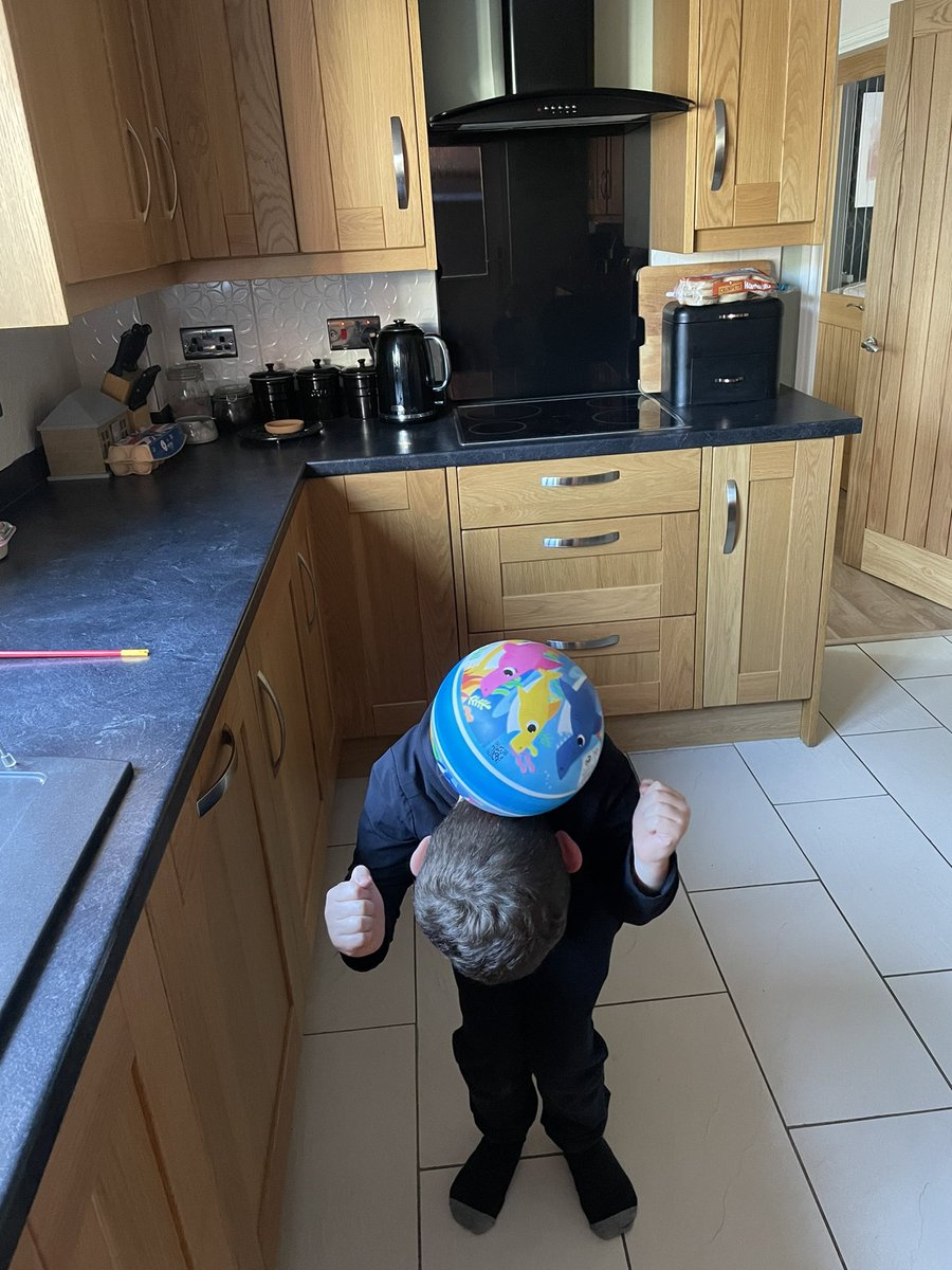 Katie Saxton tweet media