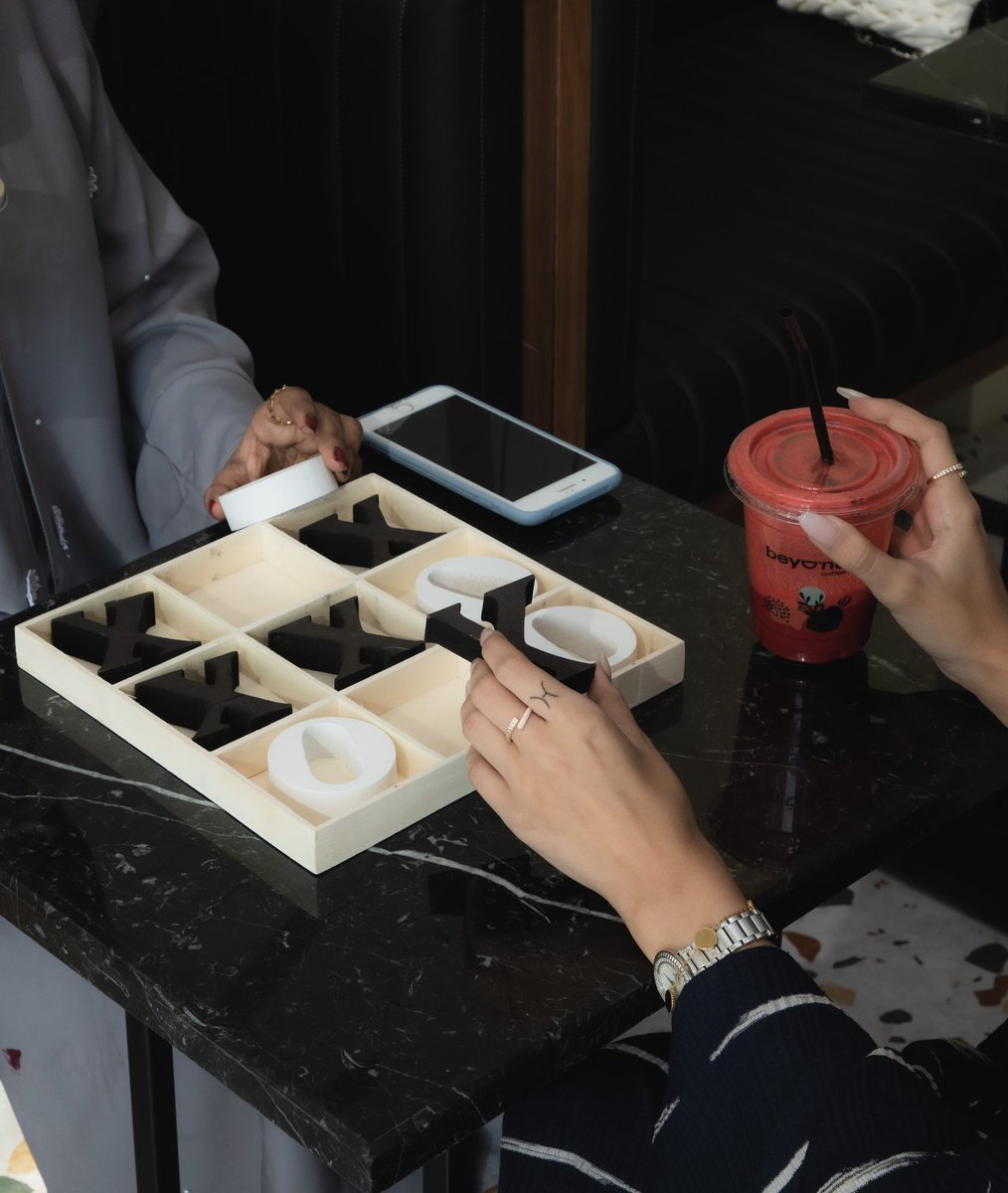BeyondCoffee_sa's tweet photo. خميسكم ما له الا بيوند كافييه

___________________

#بيوند #قهوة #قهوة_الصباح #لاتيه #كابتشينو #محامص #مشروبات #مشروبات_بارده #مشروبات_ساخنة #قهوة_مختصة #كولد_برو #فطور #فطور_الصباح #جدة #جدة_الان #السعودية  #حلا #كيكة_العسل #كوكيز  #باريستا #باريستا_السعودية #كافيهات_جدة https://t.co/lupTRTWaDz