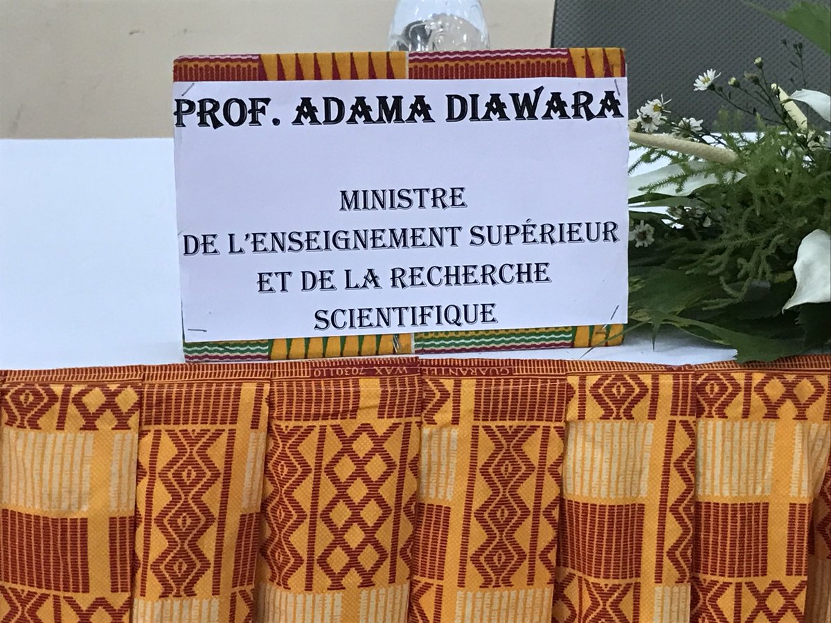MoyTaillepied's tweet photo. Lancement de l’étude pilote sur les secteurs et métiers porteurs en lien avec les branches. Enjeu : actualiser les formations universitaires en Côte d’Ivoire. #C2D #économie ⁦@LeCnam⁩ ⁦@France_RCI⁩ ⁦@c2d_d⁩ ⁦@pdurance⁩ ⁦@OlivierFaron⁩ ⁦@kosoni⁩ https://t.co/pqcOkab8dz