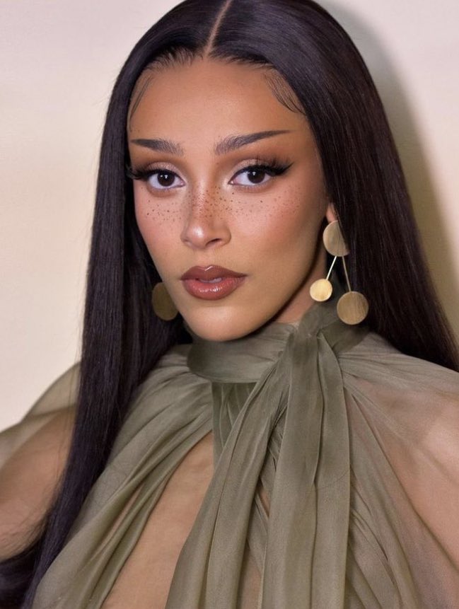 JewishBeauties's tweet photo. Doja Cat https://t.co/prTxsFwnIU