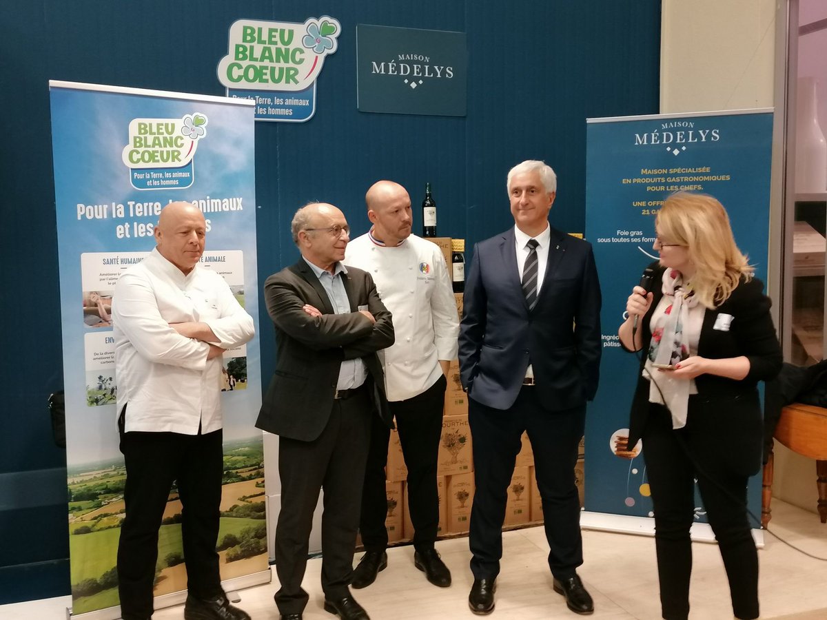 Ce matin nous avons inauguré l’espace Bleu-Blanc-Coeur au Marché International de Rungis chez Maison Médelys. 

Nous voici désormais actifs pour rendre accessible à toute la restauration parisienne les produits Bleu-Blanc-Coeur.