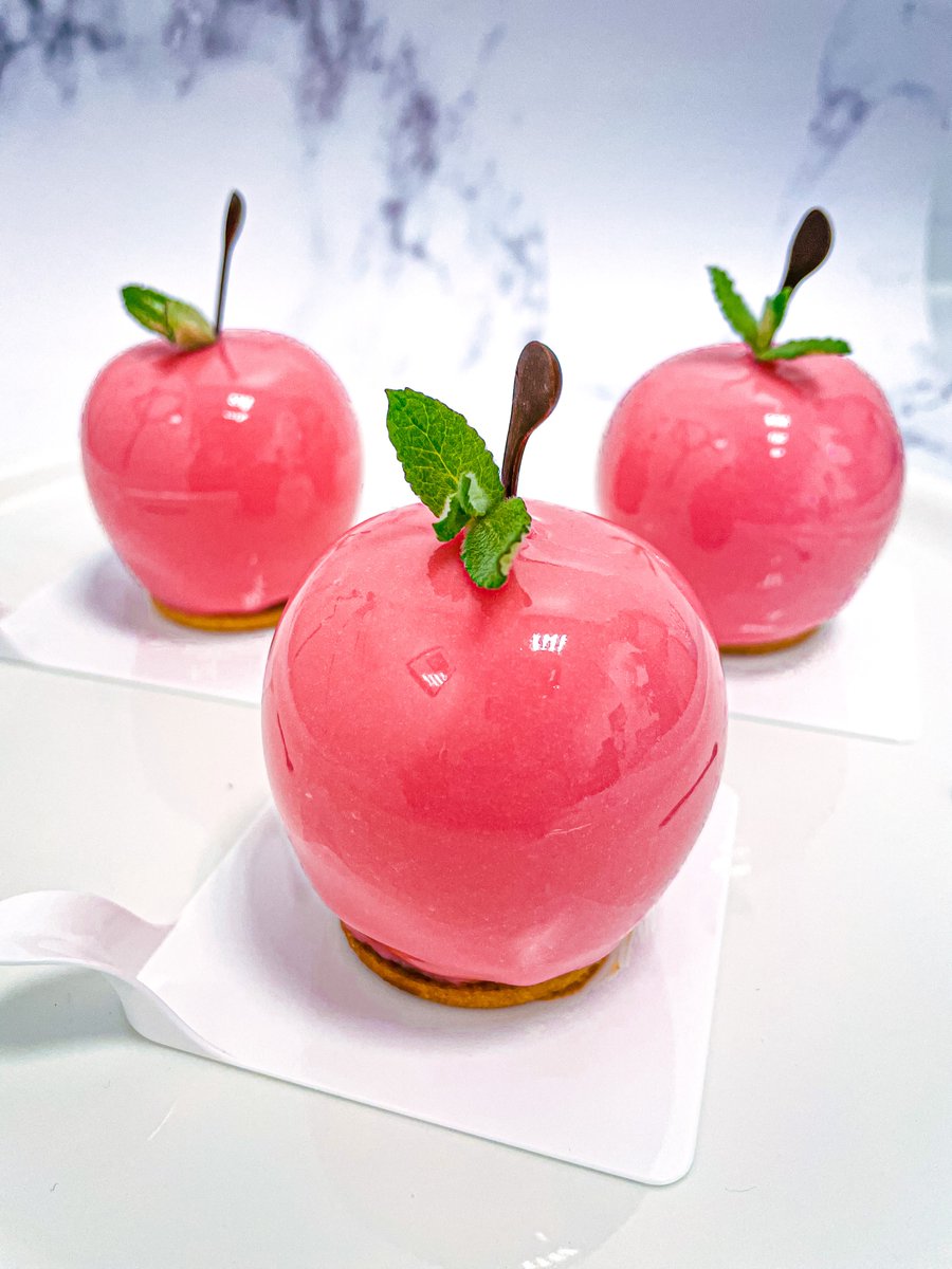 MO_HOTELS's tweet photo. #MOGoesPink for Breast Cancer Awareness Month - from human ribbon challenges to rosy sweet treats, join us at MO throughout October as we host a range of pink-themed activities in support of a fantastic cause. Visit our hotels' Instagram accounts to learn how you can participate https://t.co/kXmXsQEGr4