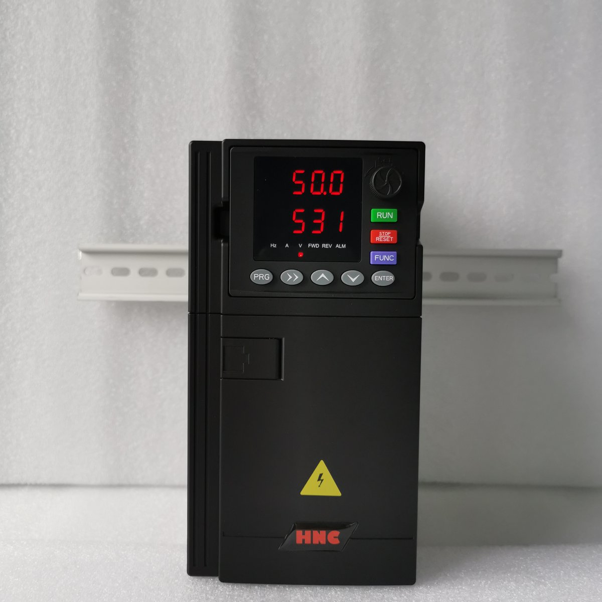 AliceCh50777672's tweet photo. HV10 Series(0.4KW to 5.5KW) HV100 Series (0.75KW to 30KW):
#HNC #hncelectric #HV10 #HV100 #HV480 #HV610 #industrial #water_supply #frequency_inverter #PID  #cabinet #water_system #automation #IoT #HMI #cabinet  #pump #engineering #vfd #vsd #plc #Amici21 #ioStoConStefanoPuzzer https://t.co/JJyHywk7eZ