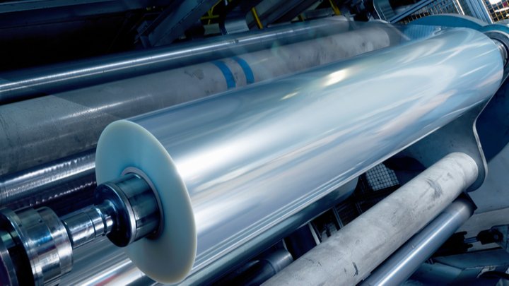 Solvay has shown that polyvinylidene chloride (PVDC) has the potential to be recycled and is now calling for collaboration to realise PVDC recycling at an industrial global scale.
thechemicalengineer.com/news/novel-pro…