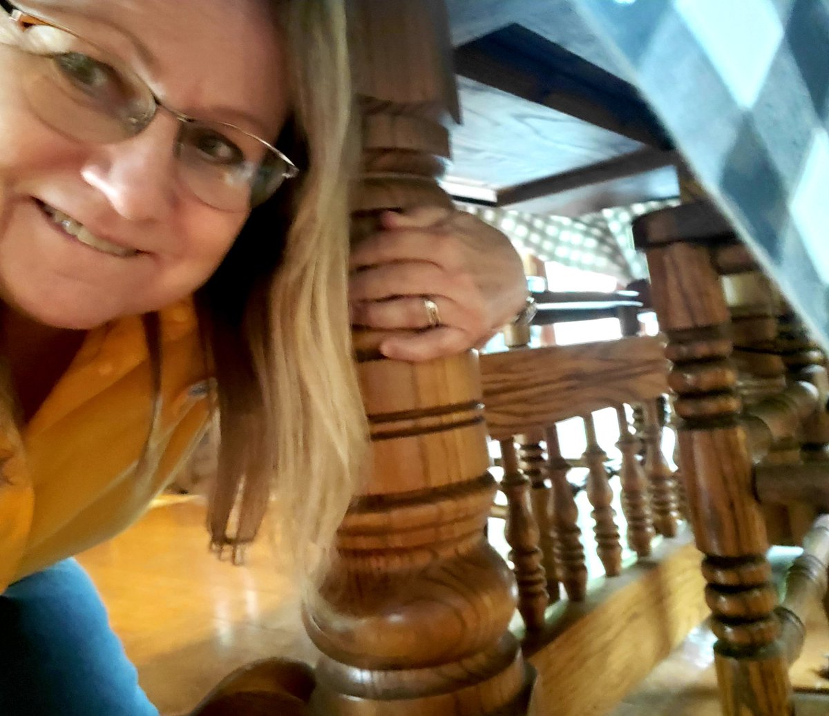 earthquakemom's tweet photo. I dropped, covered, and held on to my kitchen table today, practicing earthquake protective actions! Same response as what I did in Ridgecrest for the M7.1 #DCHO with https://t.co/pUvL9ke5WY https://t.co/wJXgzKapvO
