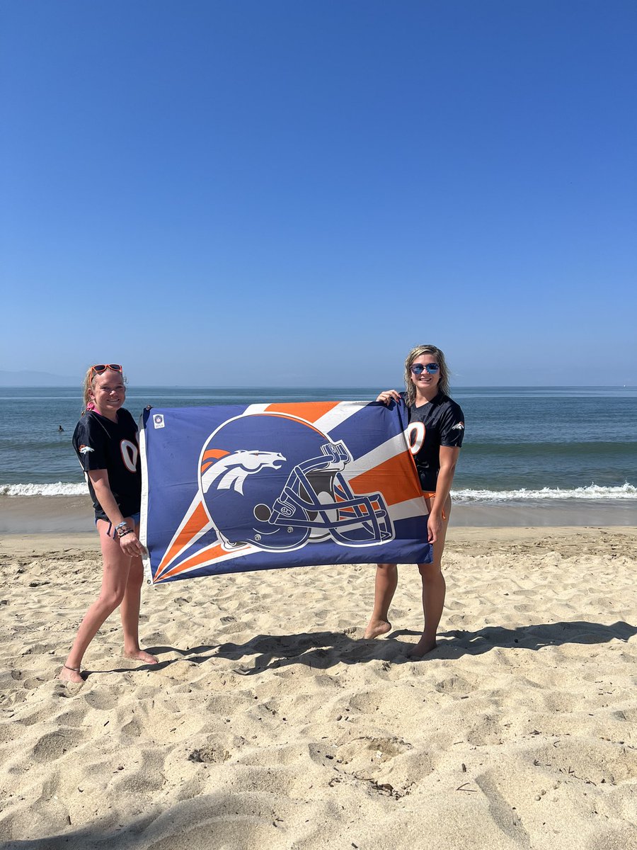 303HealthAgent's tweet photo. Celebrating game day down in Mexico. #gobroncos https://t.co/UJChpiw14w
