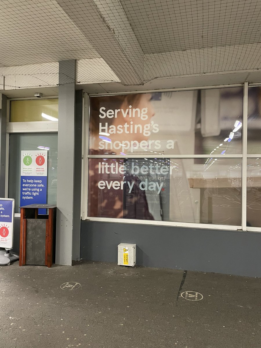 leilabattison's tweet photo. @Tesco You can serve me better by knowing where to put your apostrophes. https://t.co/prHnyNKxRS