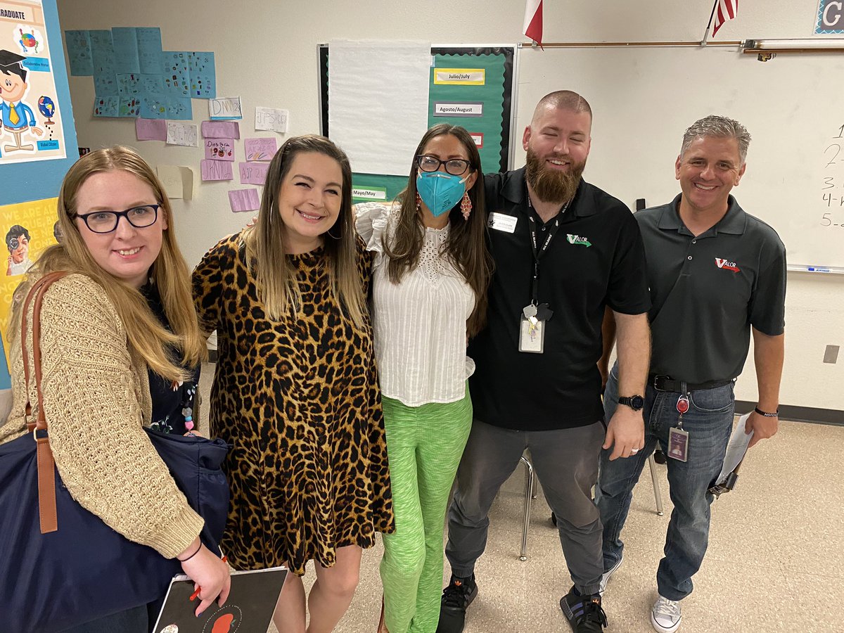 ThatSciLady's tweet photo. Tuesday and today have been *very* good days. #gcisdVALOR @GigiGGonzalez @MrsWhite6th @MrJClarkTeach @BESKaufmann @edwards_tes @GESGray @MrsHeilhecker https://t.co/3rJnpwutyW