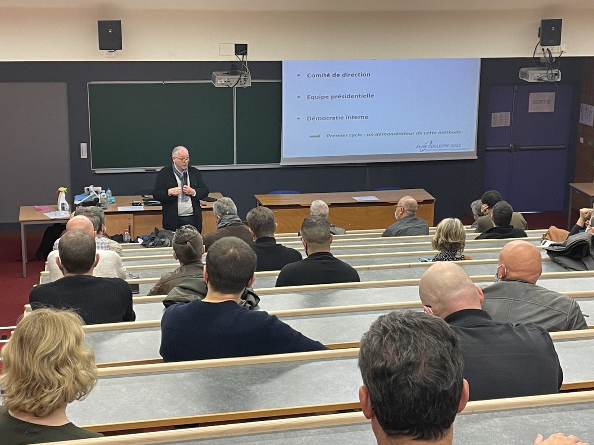 Alors que la campagne électorale <a href="/univ_lille/">Université de Lille</a> (<a href="/ENSAITinfo/">ENSAIT</a> <a href="/ENSAPLille/">ENSAP Lille</a> <a href="/ESJLille/">ESJ Lille</a> <a href="/ScPoLille/">Sciences Po Lille</a>) entre dans ses derniers jours, <a href="/CollectifElan/">ElanCollectif</a> tenait aujourd'hui une réunion à l'IUT de Lille (site Villeneuve d'Ascq), pour présenter son programme (➡️ bit.ly/3lXR27B).