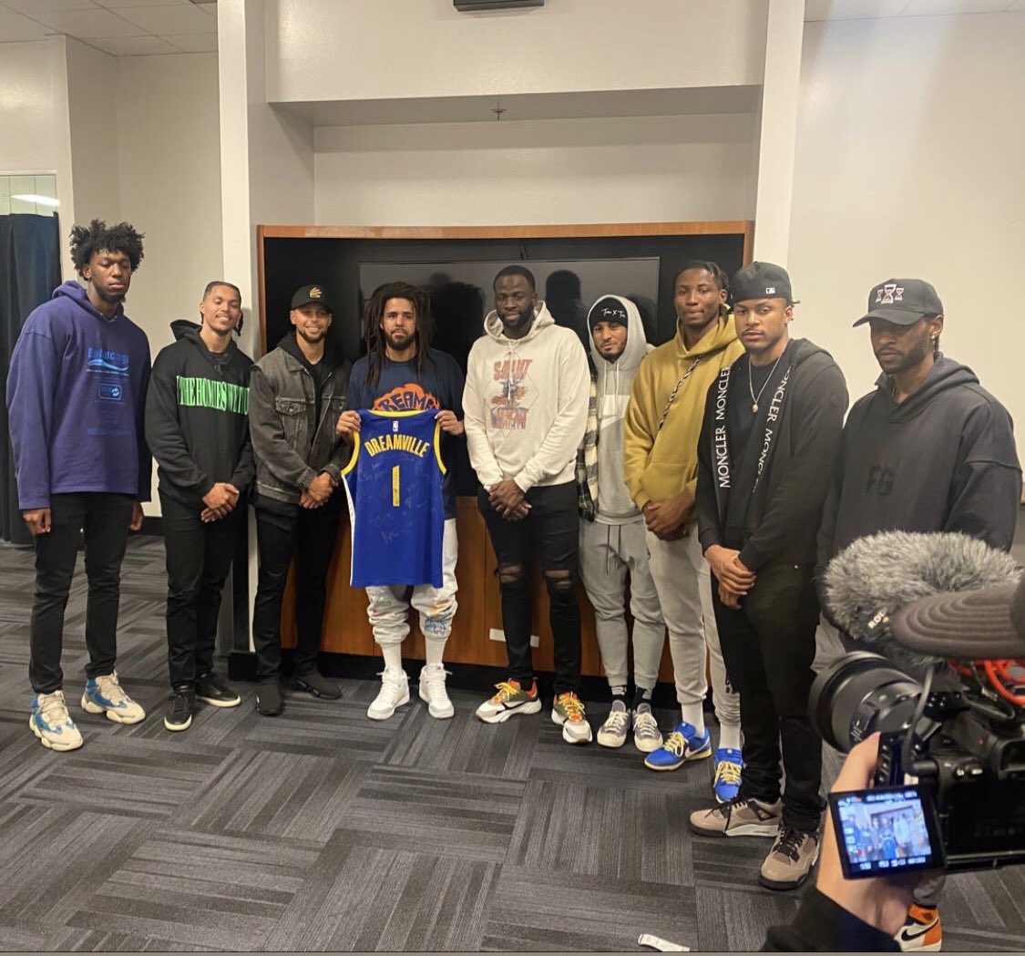 TheWarriorsTalk's tweet photo. GSW x @JColeNC 

(via shabazzo/IG) https://t.co/kRBJFjmsVp