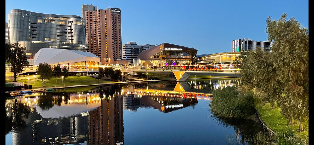 abcadelaide's tweet photo. It’s hard to remember a time when #Adelaide has looked THIS good! Moon lantern trail is a winner. @OzAsiaFestival @ali__clarke https://t.co/OuqUQuUvIY