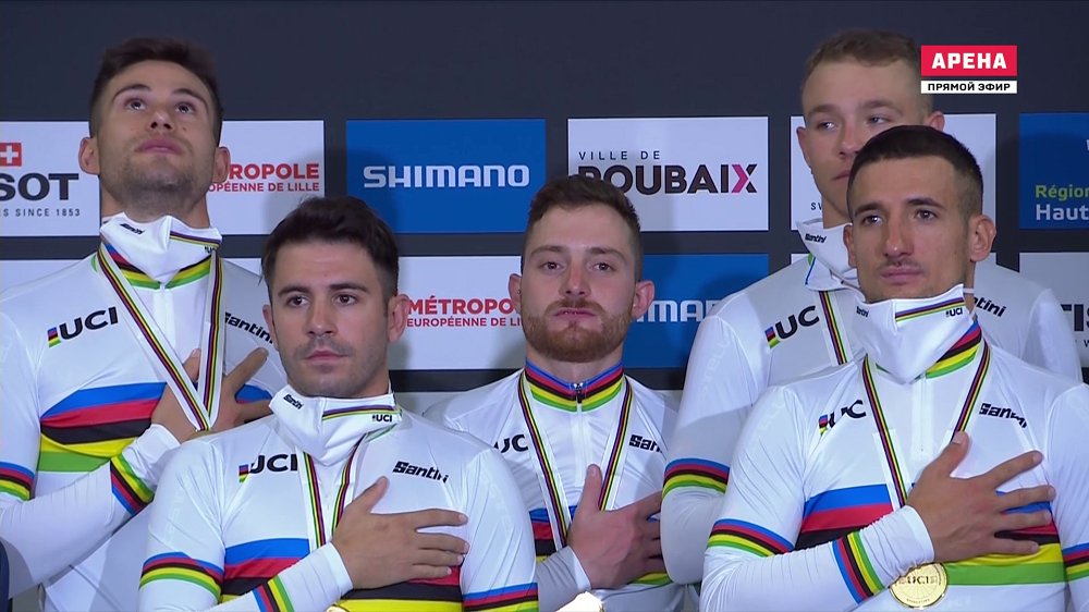AndreaPecchia1's tweet photo. Qualcuno ha detto Dream Team?
#Roubaix2021 #eurosportciclismo #Ganna #Milan #Lamon #Consonni #Bertazzo #21ottobre https://t.co/Z93TonfbEK