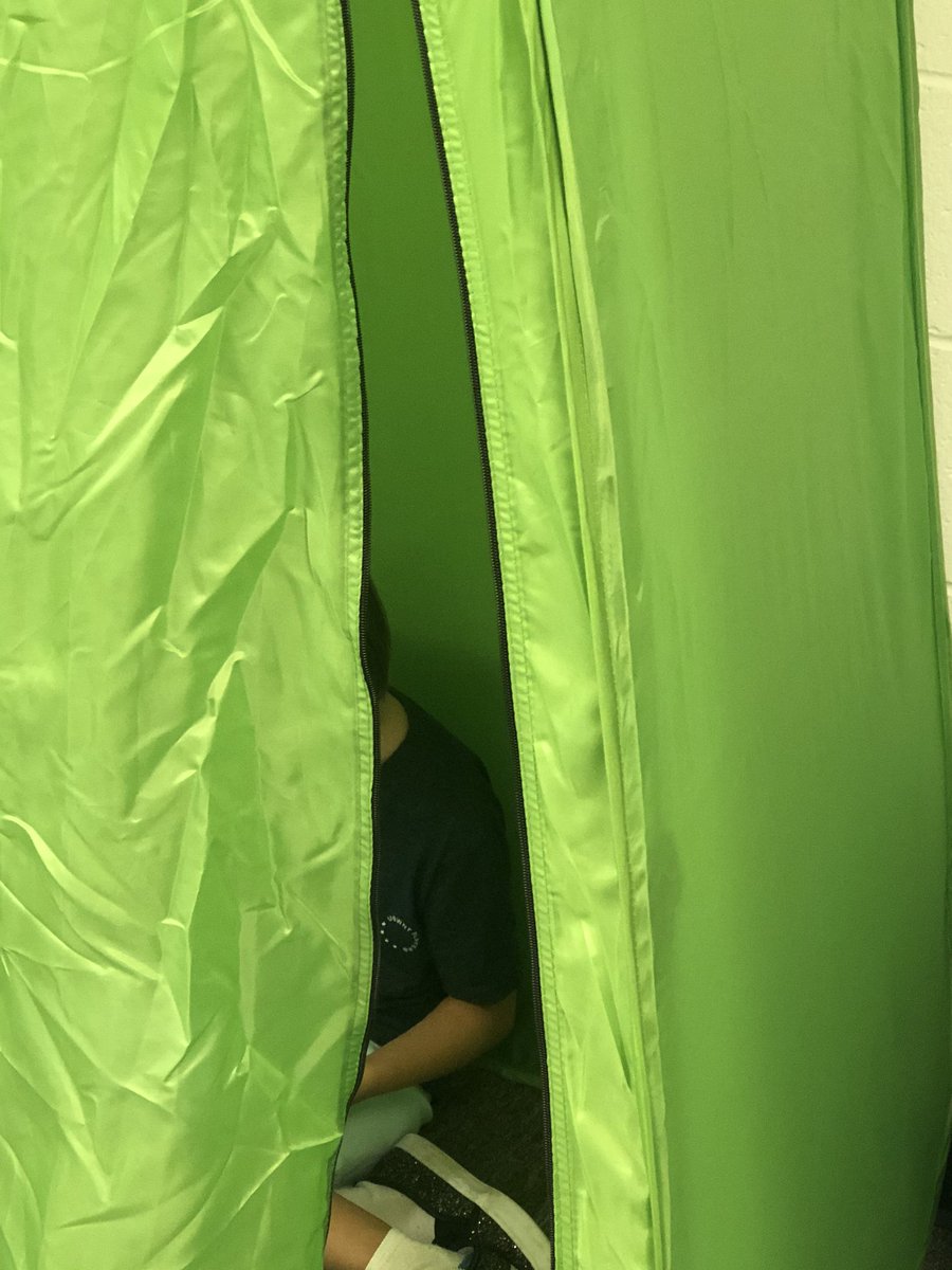 wood2_ae's tweet photo. Trip to the edge of space today with @Seesaw Virtual field trip. Students used the pop recording station to record answers. #somemuchengagement #greatdayoflearning @Acworth_ES @ksuiteach https://t.co/sTXA4hMUIf