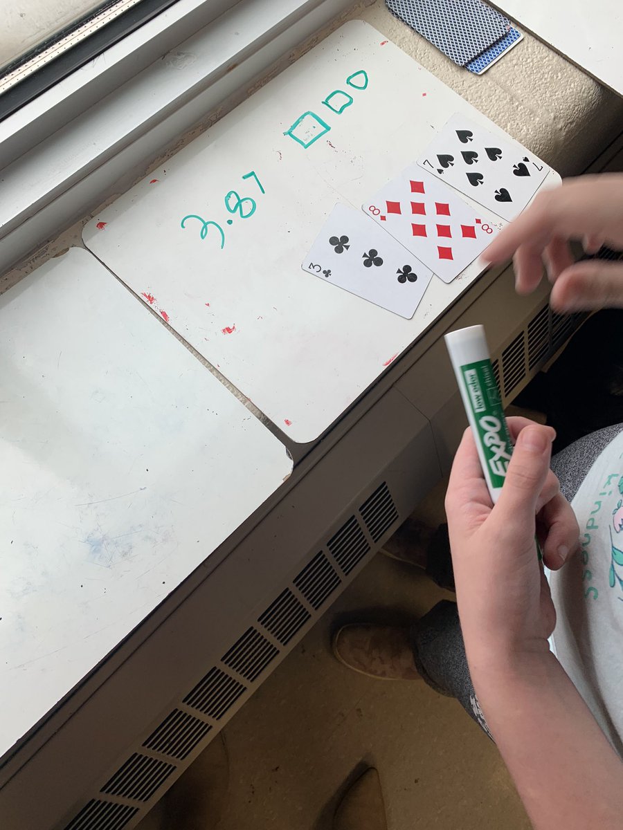 cariadteach's tweet photo. Decimal wars! Create, represent and as an extension round! @allistonunion @scdsbmath https://t.co/NzHu9qcJXQ