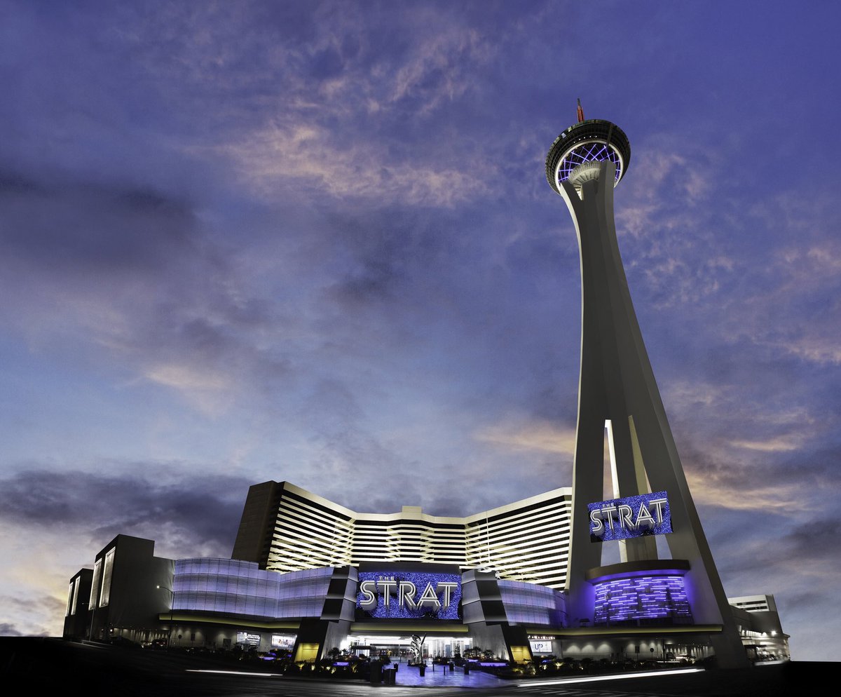 Vegas4Locals's tweet photo. Get the iconic #Vegas experience with new dinner and show packages at @STRATVegas, available now at The STRAT box office or online by visiting https://t.co/4jBXt8aeLb. #STRATEats #VegasEntertainment https://t.co/C3XmGnCYyG