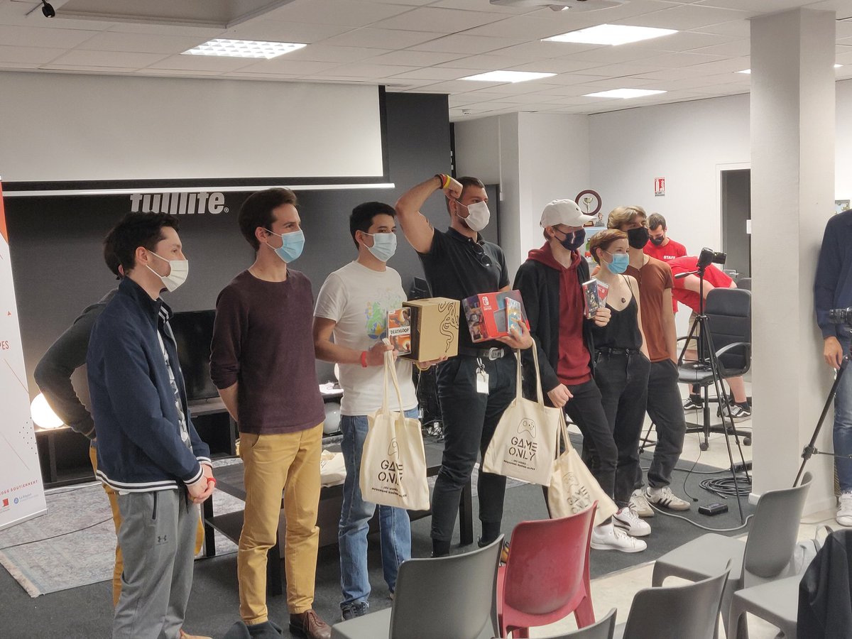 Hugo termine en 3ieme place du tournoi caritatif #MarioKart8 organisé par <a href="/GameOnlyFr/">Game Only</a> à l'occasion du #Greentober ! GG Hugo !