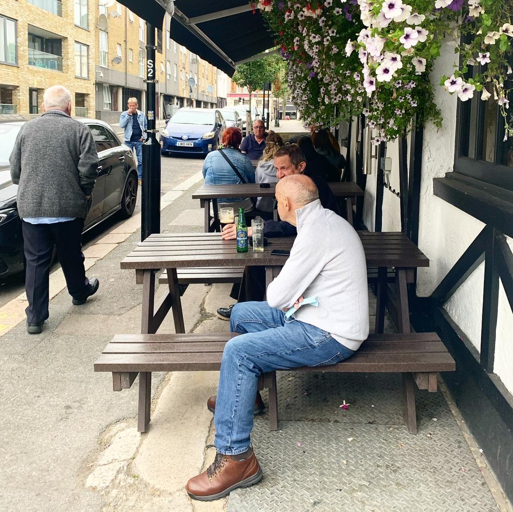 TheLondonPubMap's tweet photo. Angies Freehouse, Westbourne Park https://t.co/qGz2eJrmlo #london #pub #londonpub #irishpub https://t.co/9lsWTLDBIj
