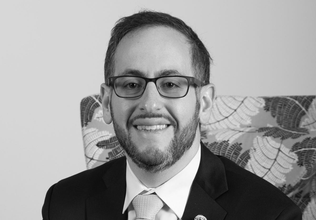 The NFT Emperor Is Wearing No Clothes forbes.com/sites/ashoka/2… via <a href="/forbes/">Forbes</a> #Startup #Leadership