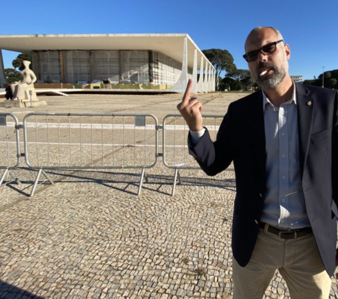 O MUSEU DA DIREITA HISTÉRICA (@da_museu) on Twitter photo 