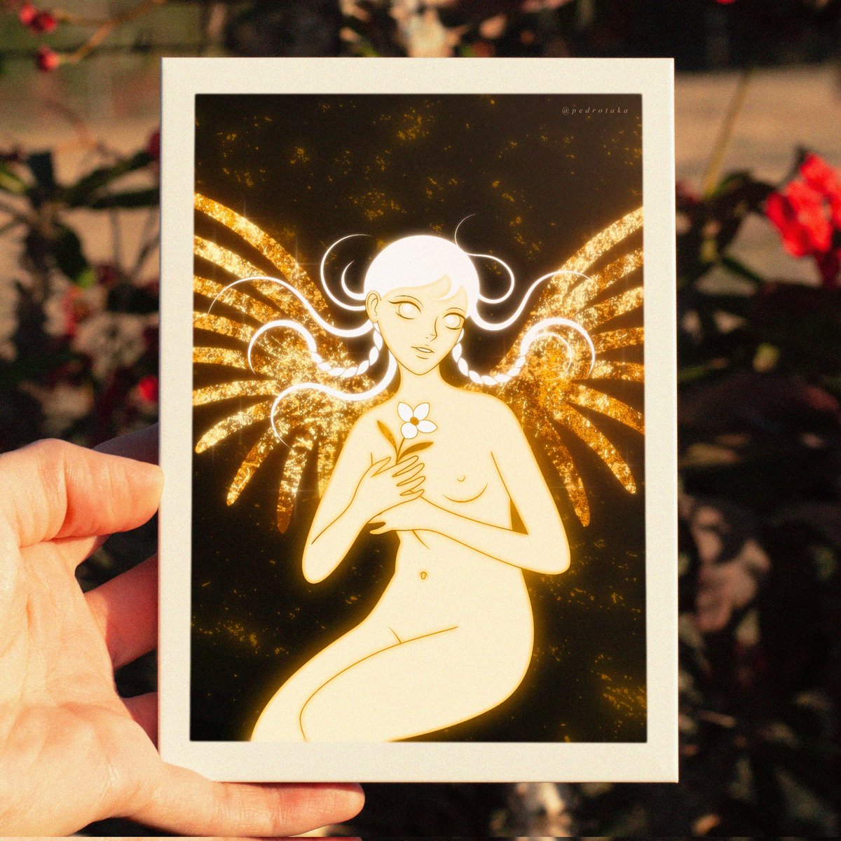 👼