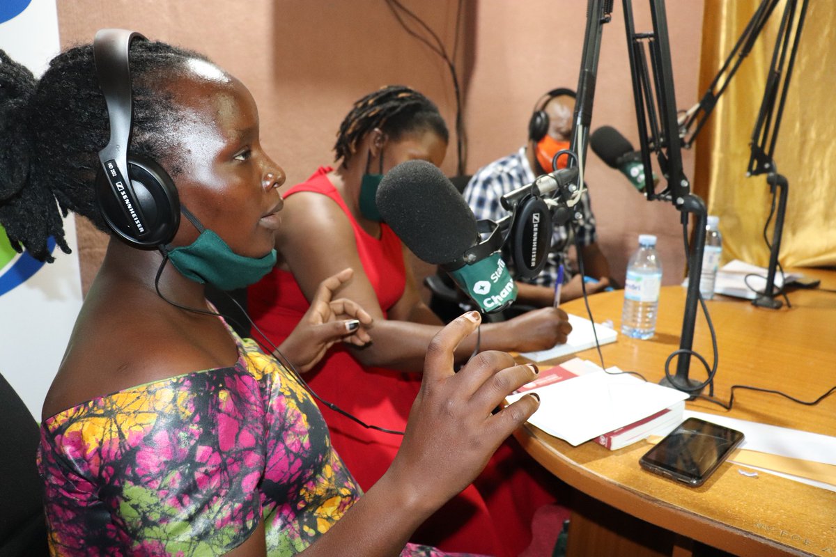 awacuganda's tweet photo. Thanks our panelists, Mr #MbagutaDennis - Rhino Camp commandant, Mr #AndamaNorman from DCDO office Terego, Ms #NancyDrakuru & Ms @KyomyaMacklean1, for the great submissions on mechanisms to empower women in enhancing access to quality #SRMNCAH services.
#PowerProject #AruaOne 📻 https://t.co/gQrU3FFOic