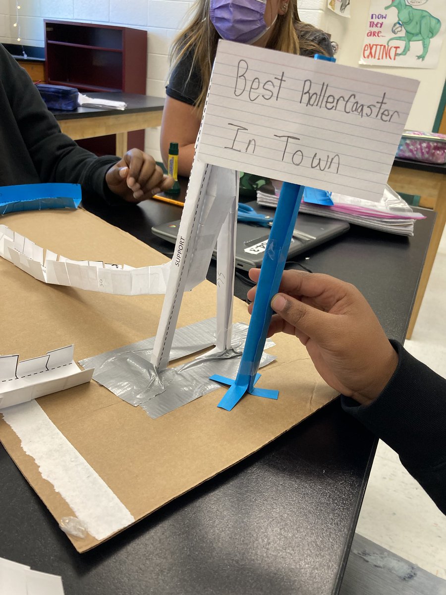 WeirdlySciency's tweet photo. Had a ton of fun today crafting rollercoasters with @Elizabe77580886 !! #jaguarsROAR #buildingthebestSPS https://t.co/KRawg0jhjm