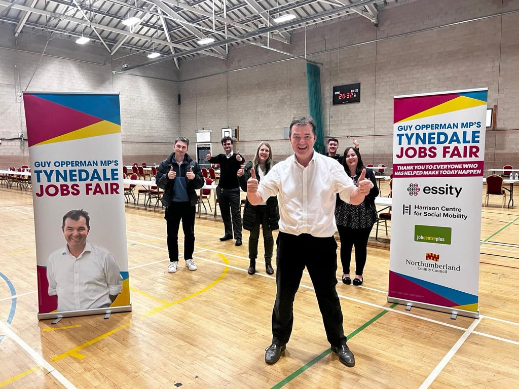 GuyOpperman's tweet image. This is how we do a Jobs Fair! 🥇

Massive thanks to @ActiveNland and my team for the help. All set up and ready for over 75 fantastic employers, eager to talk about fantastic opportunities and #JobsJobsJobs