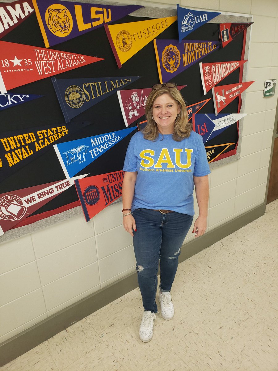 val_slay's tweet photo. Representing the SAU Muleriders for College Application week at @PelhamHighAL https://t.co/ukQRHrmgyx